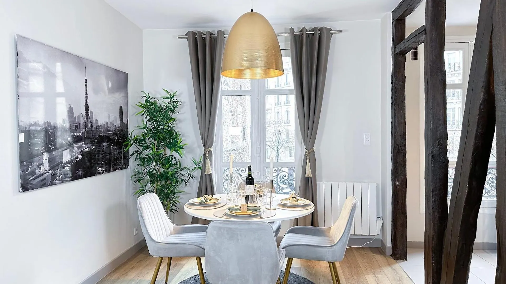 Champs - Elysees Finest Flat Paris France