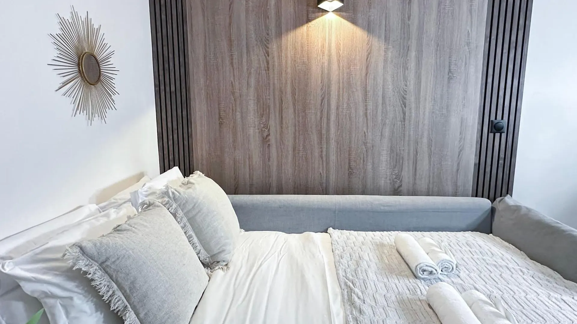 Apartment Champs - Elysees Finest Flat Paris