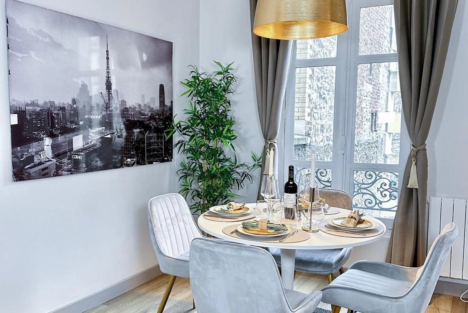 Champs - Elysees Finest Flat Paris France