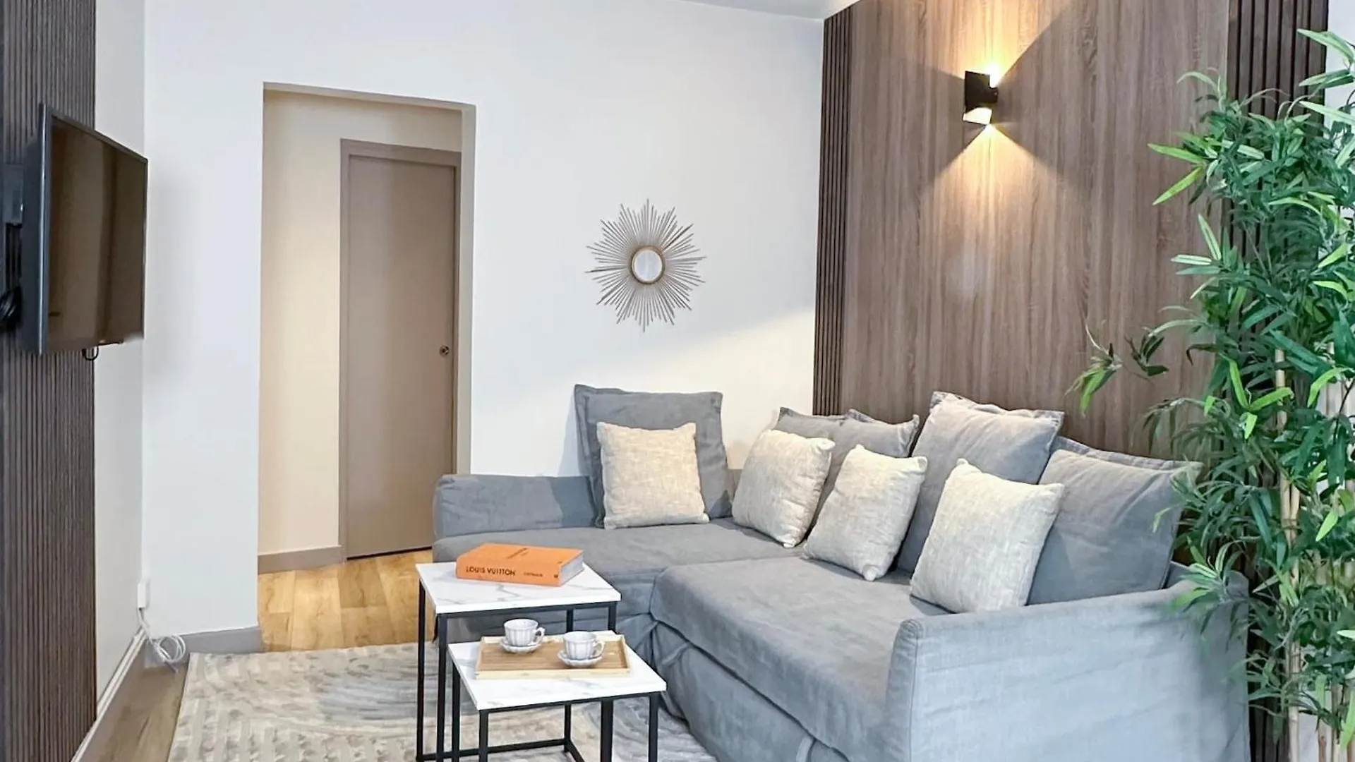 Apartment Champs - Elysees Finest Flat Paris