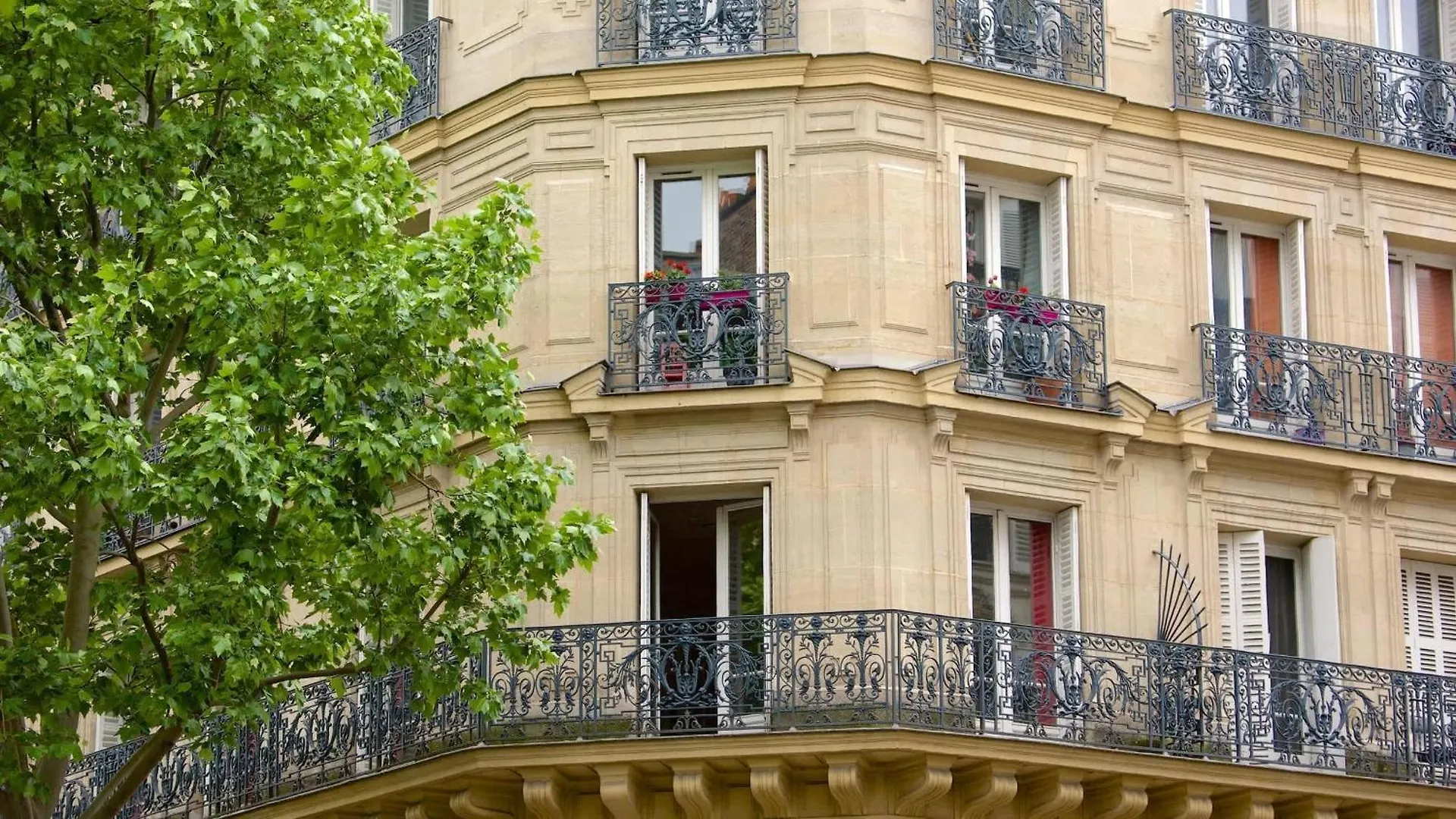 Champs - Elysees Finest Flat Paříž 0*,